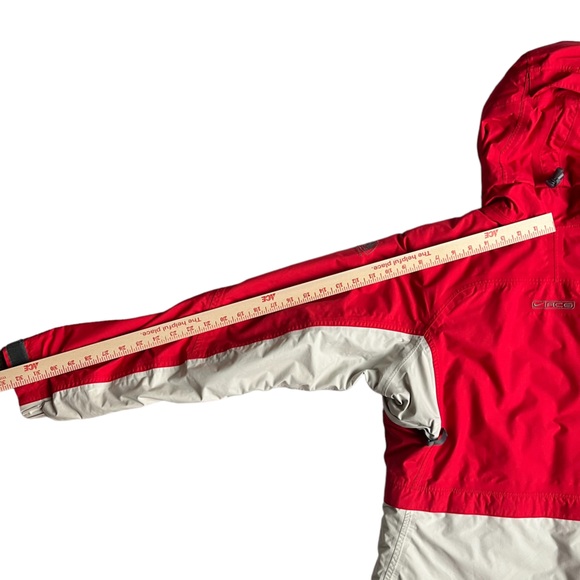 Nike ACG Women’s Jacket Storm-Fit Outer Layer Winter Skiing M (8-10) (see flaws) - Picture 10 of 16